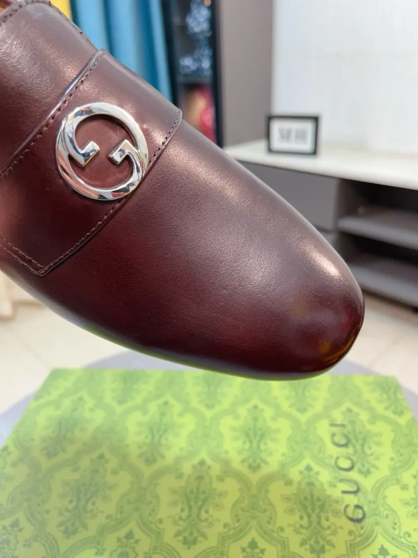 Men's shoes 💰500🌹🌹【GUCCI】The most popular classic Gucci leather shoes. Synchronized with the official website, the upper is made of Italian first-layer cowhide ➕cowhide lining, with unique brand and unique craftsmanship. Highlighting the hot style of the new year. Stop hesitating, stop wandering, get it now. Number: 38--44